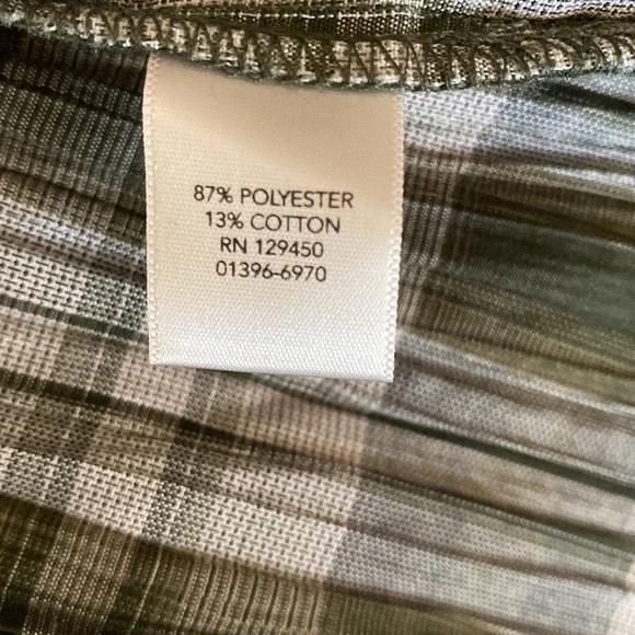 Women’s button down shirt - Picture 4 of 6